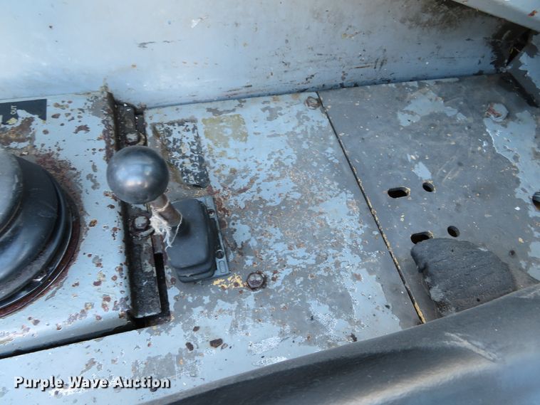 image for item DH0649 1995 Gehl 883  telehandler