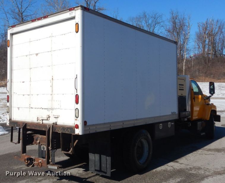 image for item DI1083 2003 GMC C7500  box truck
