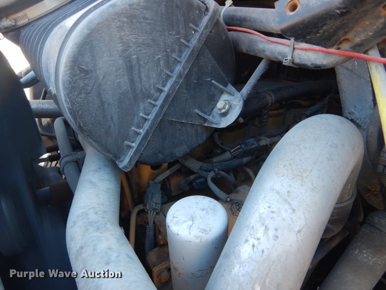 image for item DI1083 2003 GMC C7500  box truck