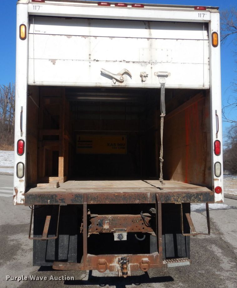 image for item DI1083 2003 GMC C7500  box truck