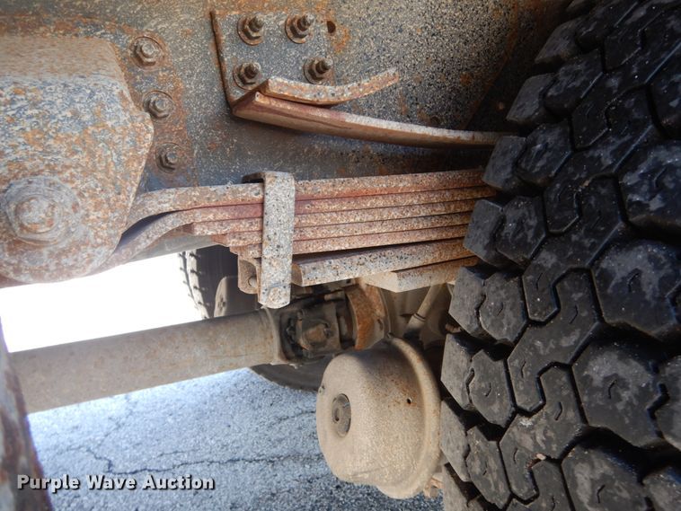 image for item DI1083 2003 GMC C7500  box truck