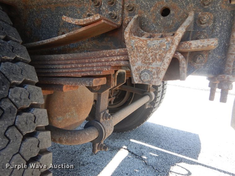 image for item DI1083 2003 GMC C7500  box truck