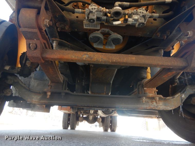 image for item DI1083 2003 GMC C7500  box truck