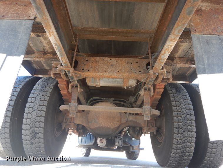 image for item DI1083 2003 GMC C7500  box truck