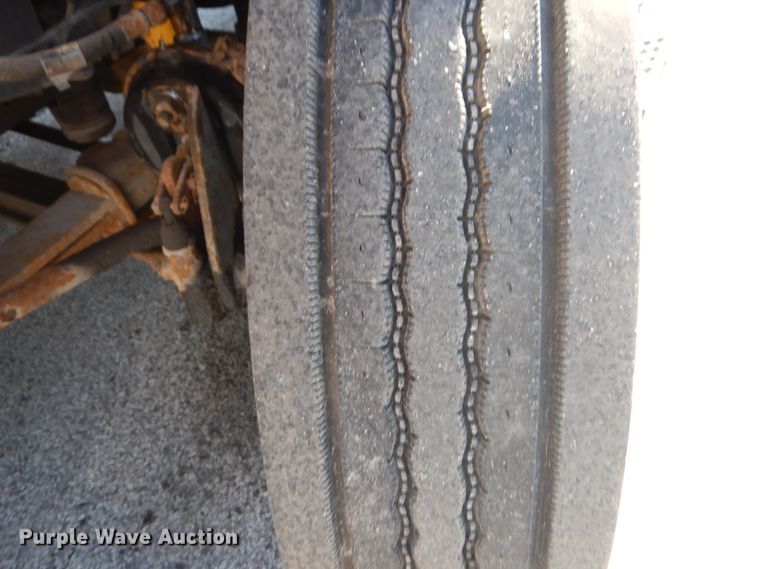 image for item DI1083 2003 GMC C7500  box truck