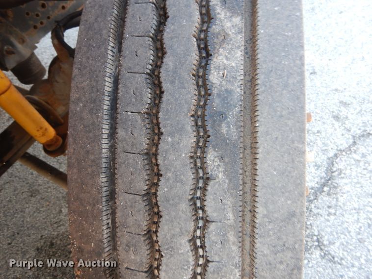 image for item DI1083 2003 GMC C7500  box truck