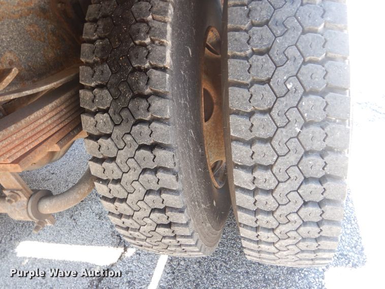 image for item DI1083 2003 GMC C7500  box truck