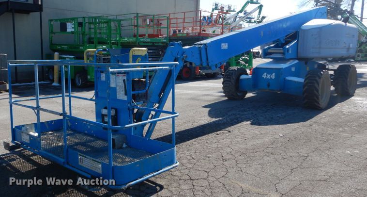 image for item DI1085 2006 Genie S-65  boom lift