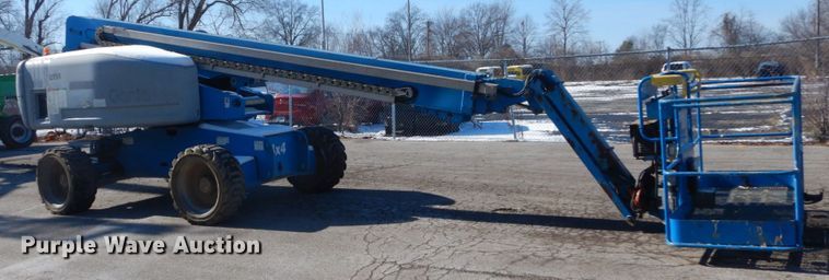 image for item DI1085 2006 Genie S-65  boom lift