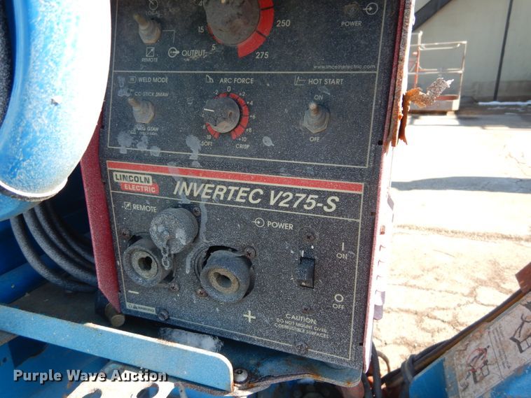 image for item DI1085 2006 Genie S-65  boom lift