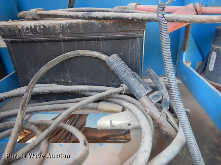 image for item DI1085 2006 Genie S-65  boom lift