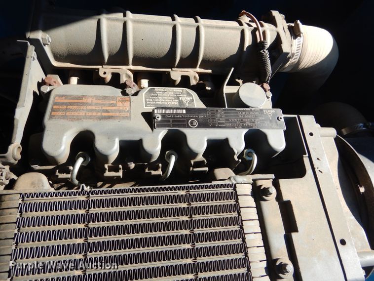 image for item DI1085 2006 Genie S-65  boom lift