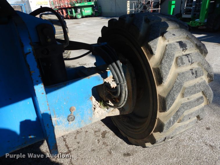 image for item DI1085 2006 Genie S-65  boom lift