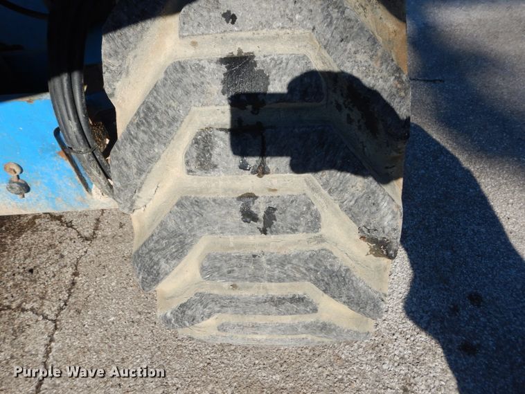 image for item DI1085 2006 Genie S-65  boom lift