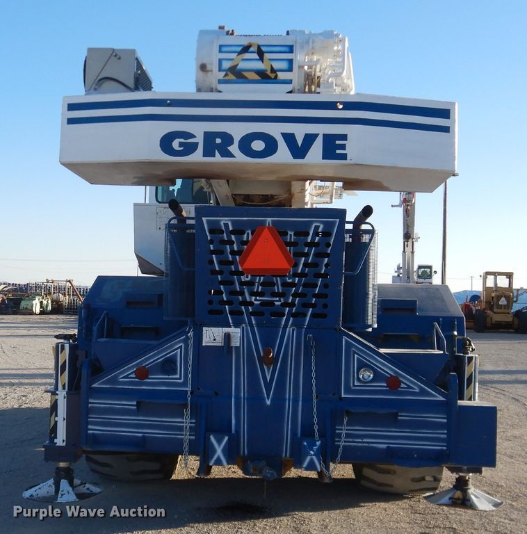 image for item DI3683 1983 Grove RT755  crane