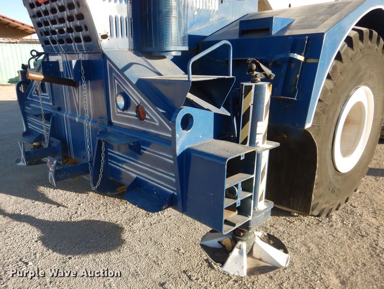 image for item DI3683 1983 Grove RT755  crane
