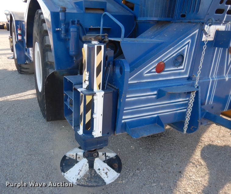 image for item DI3683 1983 Grove RT755  crane
