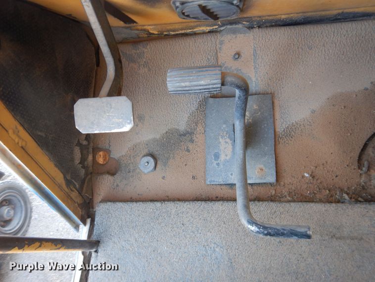 image for item DI3683 1983 Grove RT755  crane