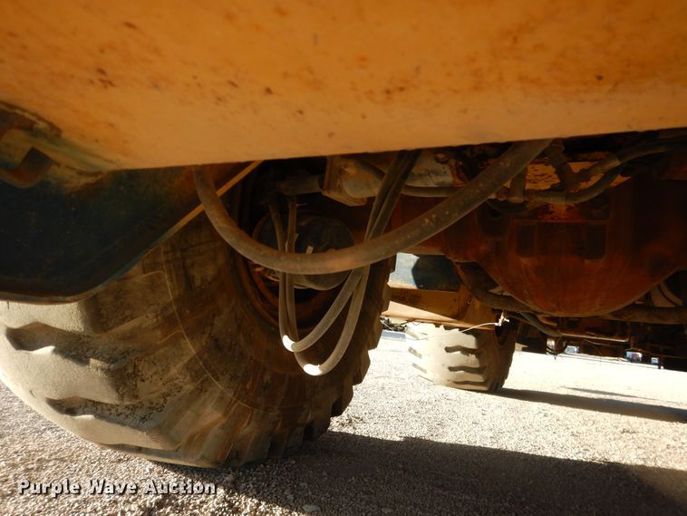 image for item DI3683 1983 Grove RT755  crane