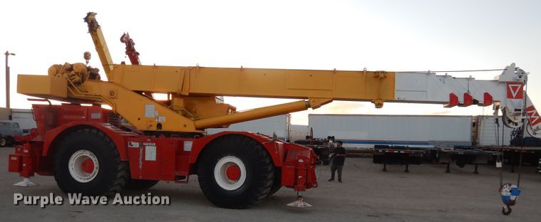 image for item DI3684 1983 Grove RT740  crane