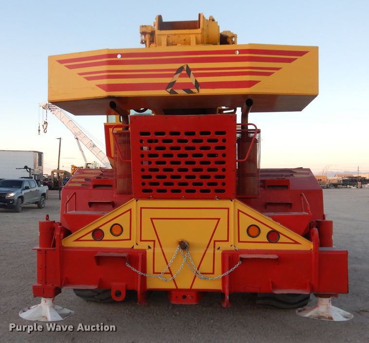 image for item DI3684 1983 Grove RT740  crane