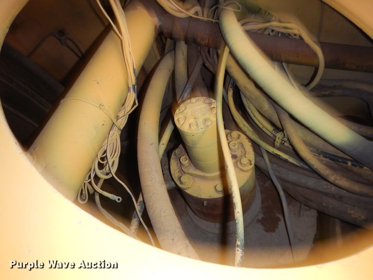 image for item DI3684 1983 Grove RT740  crane