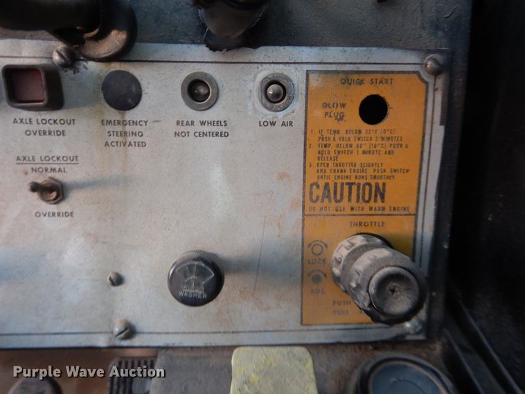 image for item DI3684 1983 Grove RT740  crane