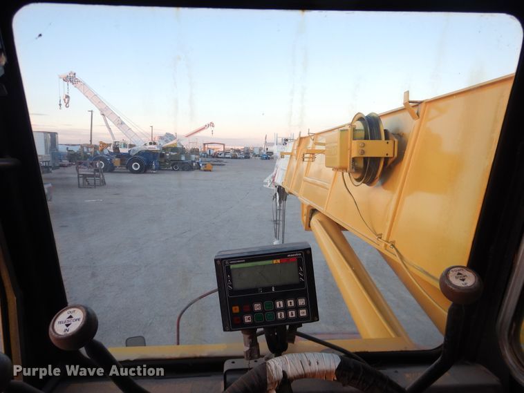 image for item DI3684 1983 Grove RT740  crane