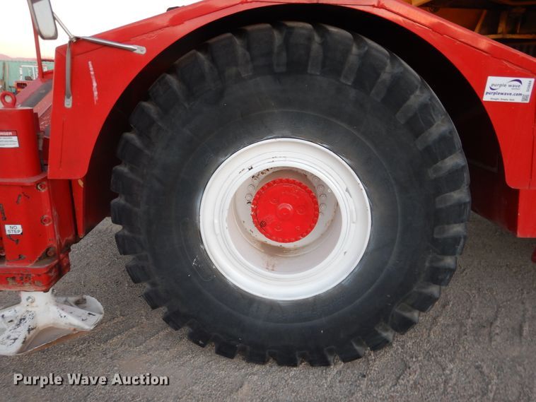 image for item DI3684 1983 Grove RT740  crane