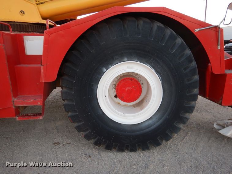 image for item DI3684 1983 Grove RT740  crane