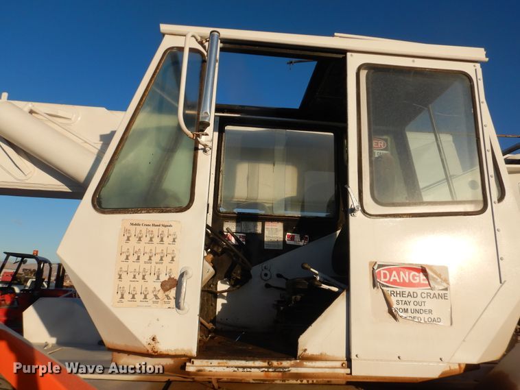 image for item DI3685 1978 P&H  W350A crane