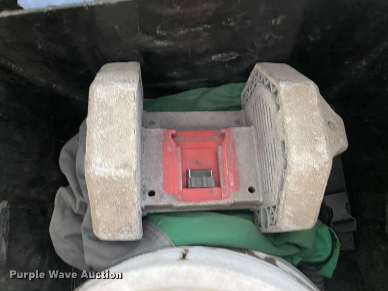 image for item DI3688 2016 Rotair D300T4F sandblaster