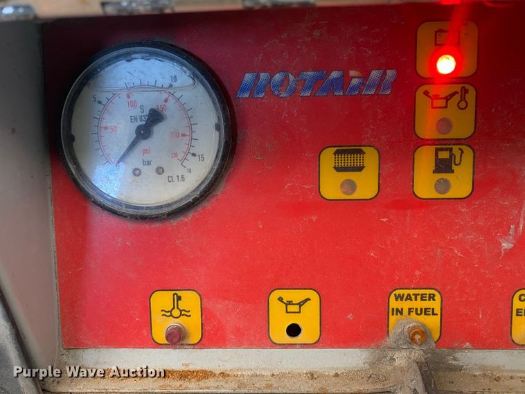 image for item DI3688 2016 Rotair D300T4F sandblaster