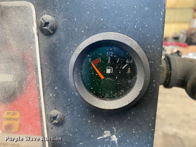 image for item DI3688 2016 Rotair D300T4F sandblaster