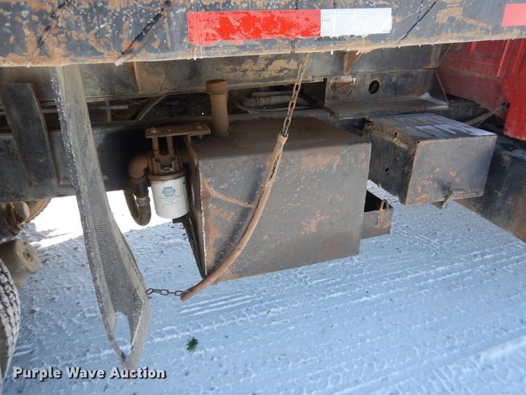 image for item DI3689 1989 Ford F900  dump truck