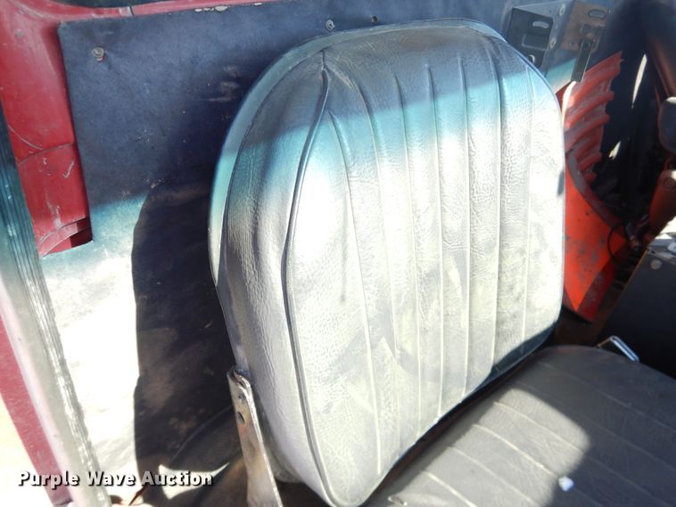 image for item DI3689 1989 Ford F900  dump truck