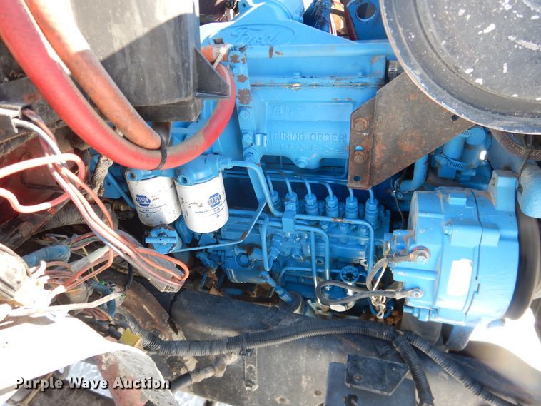 image for item DI3689 1989 Ford F900  dump truck