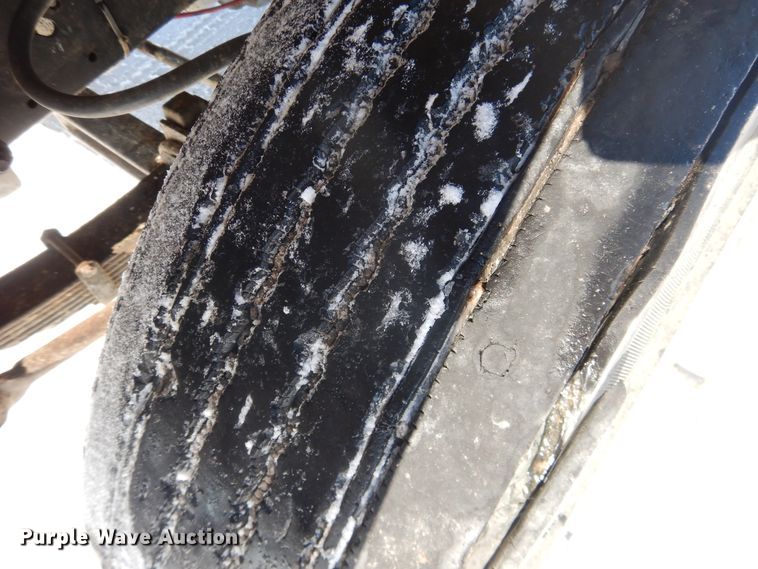 image for item DI3689 1989 Ford F900  dump truck