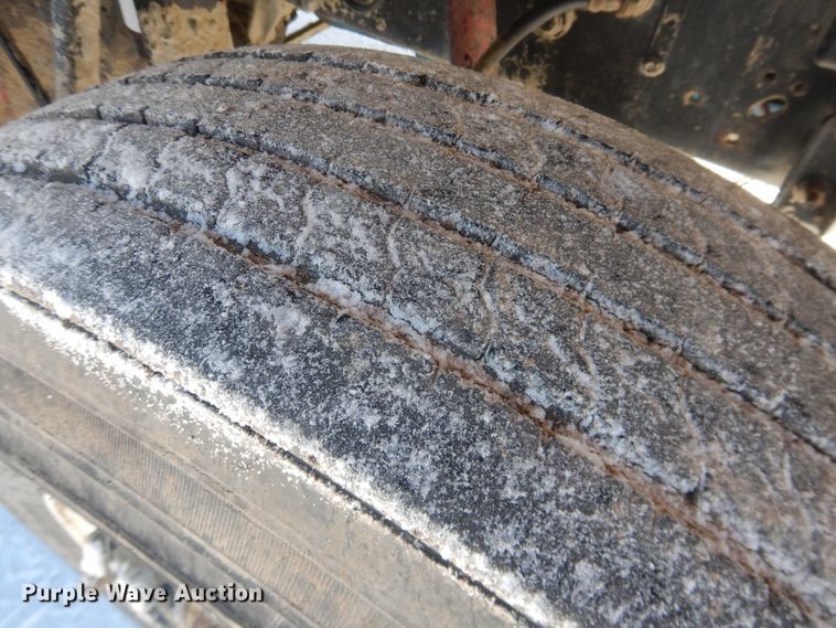 image for item DI3689 1989 Ford F900  dump truck