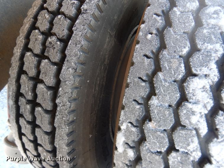 image for item DI3689 1989 Ford F900  dump truck