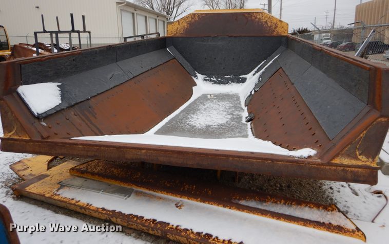 image for item DI8492 Komatsu HM400 haul truck bed