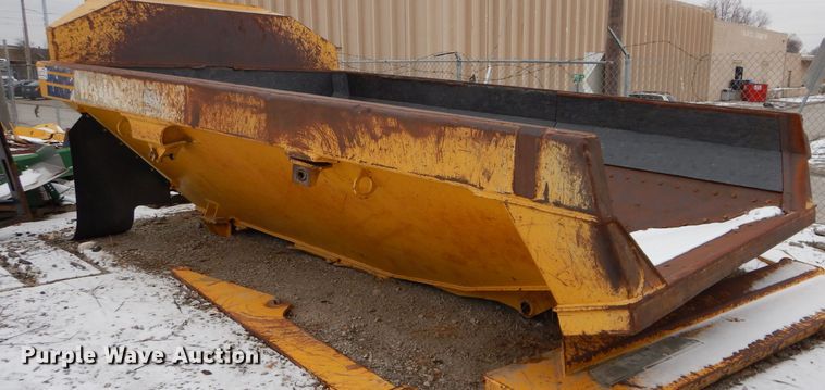 image for item DI8492 Komatsu HM400 haul truck bed