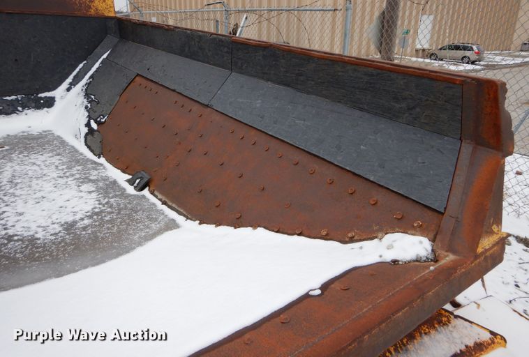 image for item DI8492 Komatsu HM400 haul truck bed