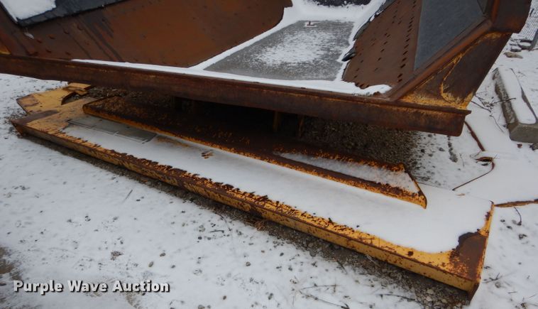 image for item DI8492 Komatsu HM400 haul truck bed