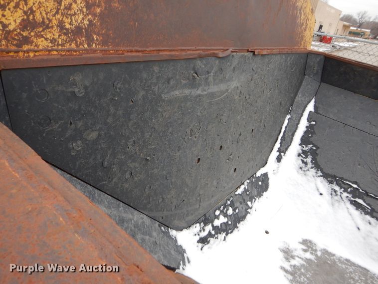 image for item DI8492 Komatsu HM400 haul truck bed