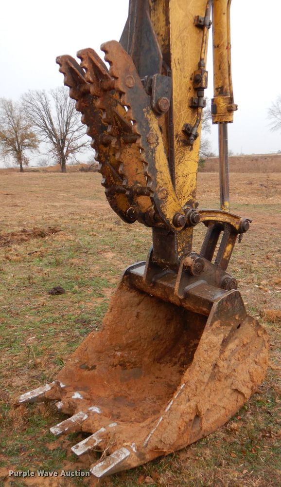 image for item DJ0346 1999 Komatsu PC120-6  excavator