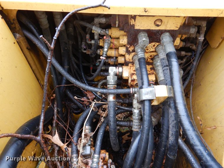 image for item DJ0346 1999 Komatsu PC120-6  excavator