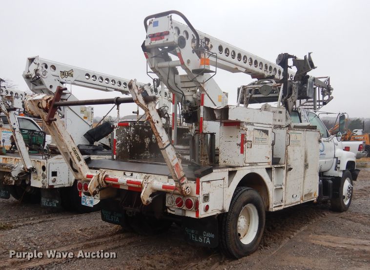 image for item DJ4863 1991 GMC Top Kick C6500  bucket truck