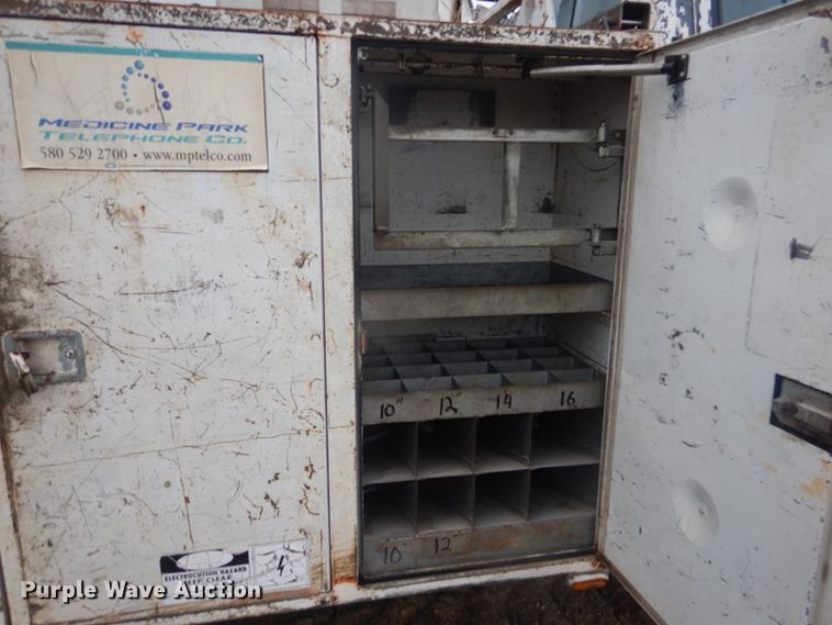 image for item DJ4863 1991 GMC Top Kick C6500  bucket truck