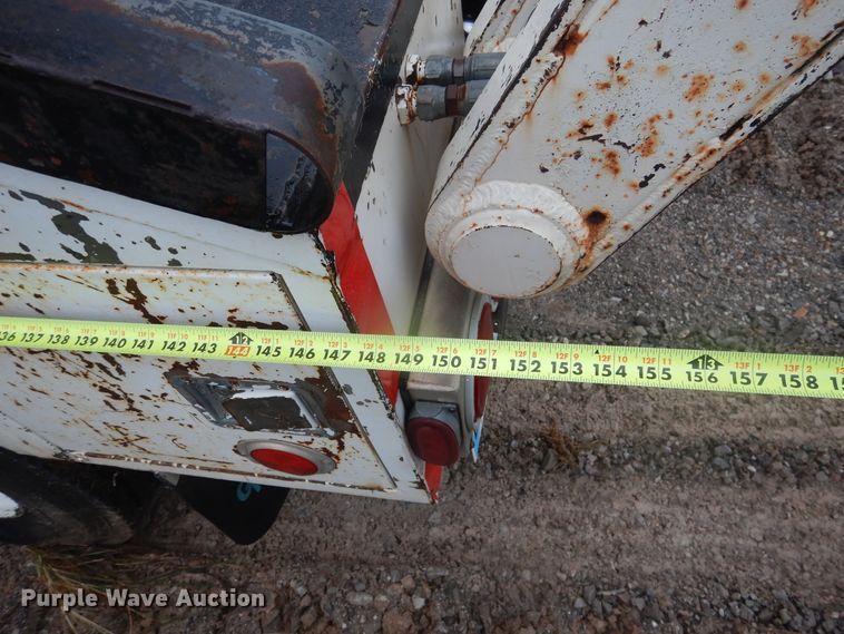 image for item DJ4863 1991 GMC Top Kick C6500  bucket truck